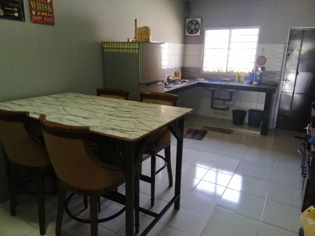 Homestay Perpaduan, Taman Bercham Raya Ulu Kinta Ipoh Perak Kampong Batu Lapan  Luaran gambar